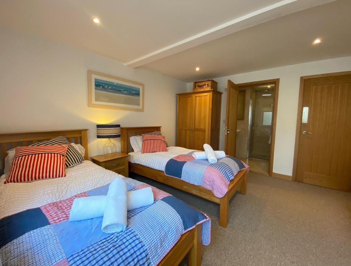 Ohana House - Unbeatable Location - Uk'S Best Beaches Ньюки Экстерьер фото